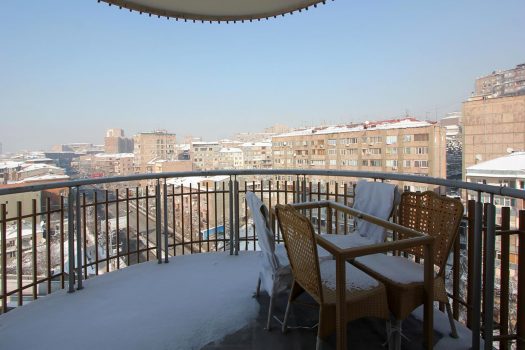 Beautiful 1 bedroom in new building