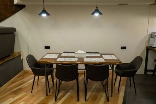 AR11 Beautiful duplex for rent