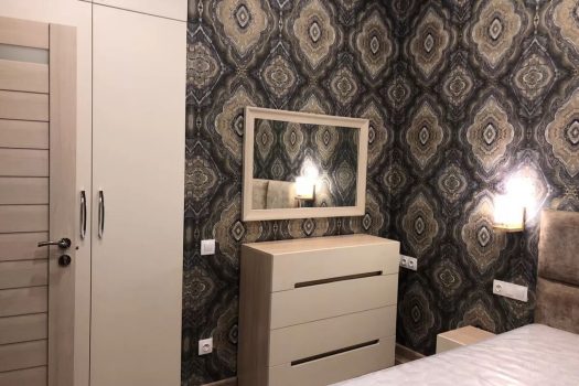 Verin Antarayin new building with Yard