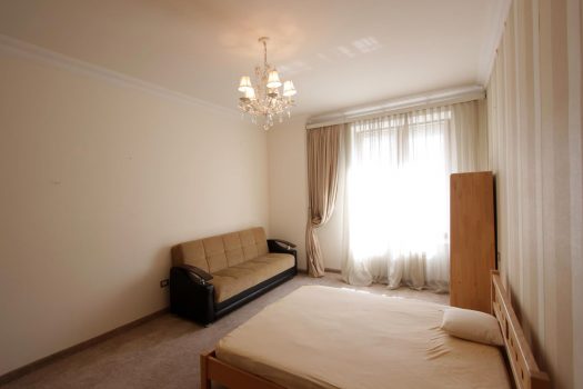 North Avenue 4 bedroom luxe apartment