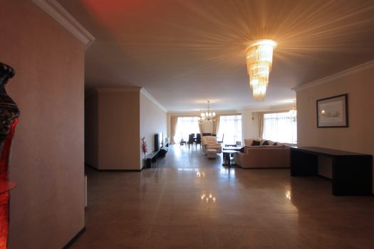 North Avenue 4 bedroom luxe apartment