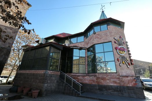 Bar-Restaurant in city centre for sell