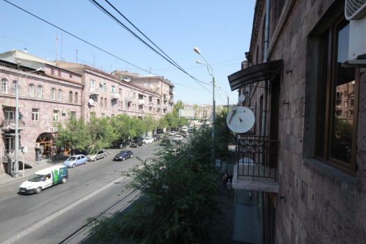 AR05 2bedroom new renovated in Kasyan street