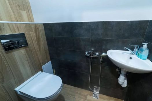For rent 2 bedroom beautiful apartment