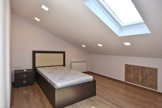 Duplex 3-bedroom apartment in Downtown