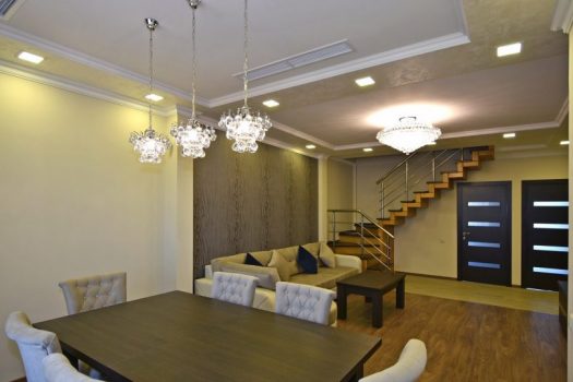 Duplex 3-bedroom apartment in Downtown