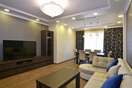 Duplex 3-bedroom apartment in Downtown