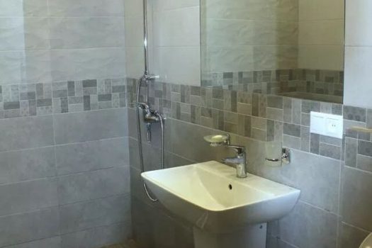 2 bedroom beautiful attic apartment