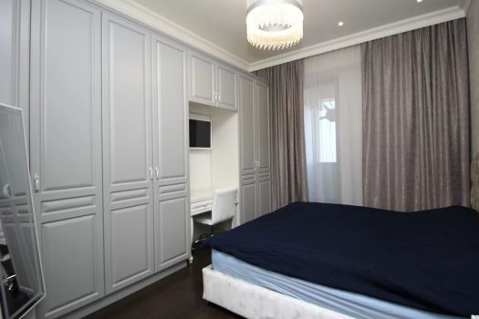 Luxurious renovated apartment in new building