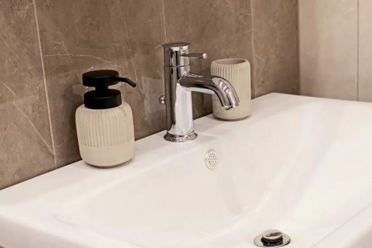 High class beautiful apartment in Buzand street