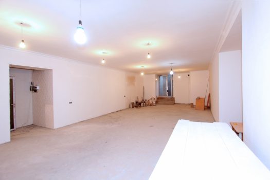 Supermarket space or dance studio for rent