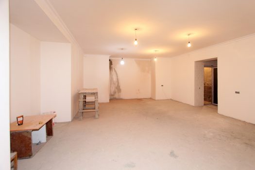 Supermarket space or dance studio for rent