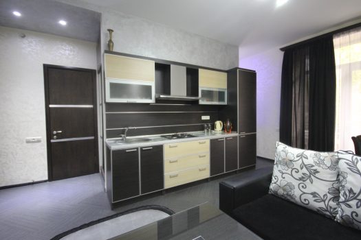 Beautiful cozy apartment in Komitas