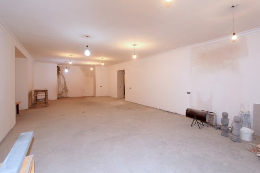 Supermarket space or dance studio for rent