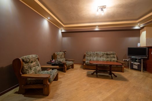 Near Republic Square nice apartment