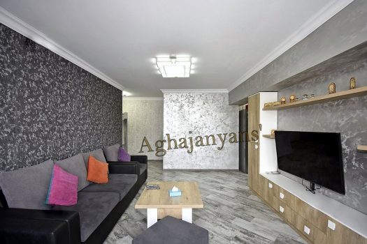 3 ս. բնակարան Թումանյան փողոցում